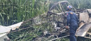 Cae avioneta de fumigación en San Juan del Río; piloto resulta con lesiones menores